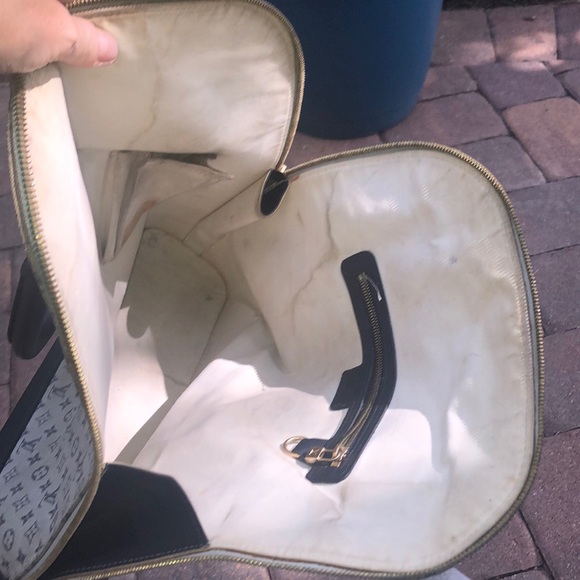 Vintage Louis Vuitton bag 💯 Authentic - Picture 4 of 4